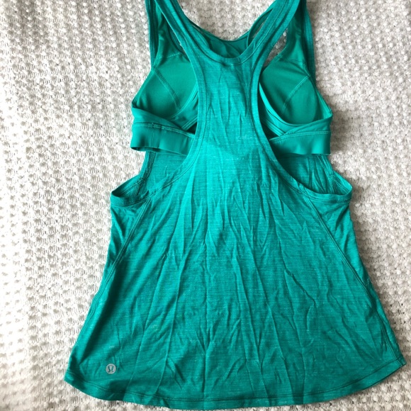 *SOLD* Lululemon Glide and Stride Tank in Teal - Picture 4 of 6